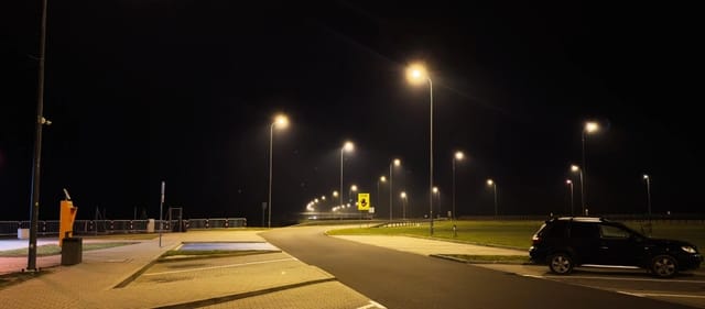 Color Temperature for Commercial Parking Lot Lights: 4000K vs 5000K Selection