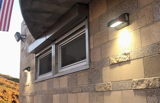 Adjustable Wall Lights for Better Commercial Building Lighting