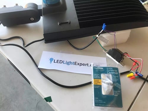Lutron DVSTV powered 0-10V dimmer switch with wiring connections