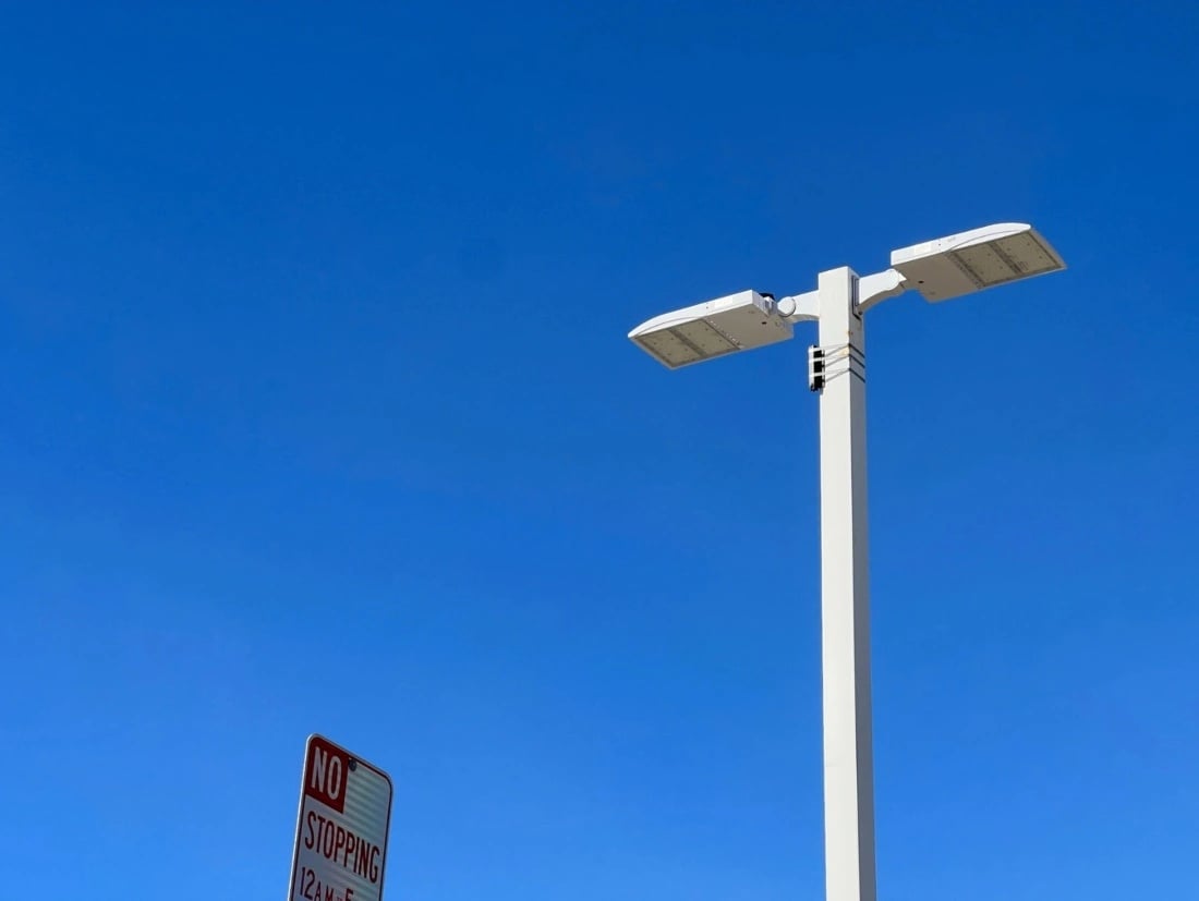 LED White Light Poles